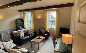 Haworth Prime Location 3 Bedroom Duplex Apartment