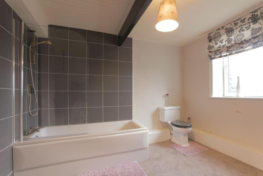 Haworth Prime Location 3 Bedroom Duplex Apartment Exterior photo
